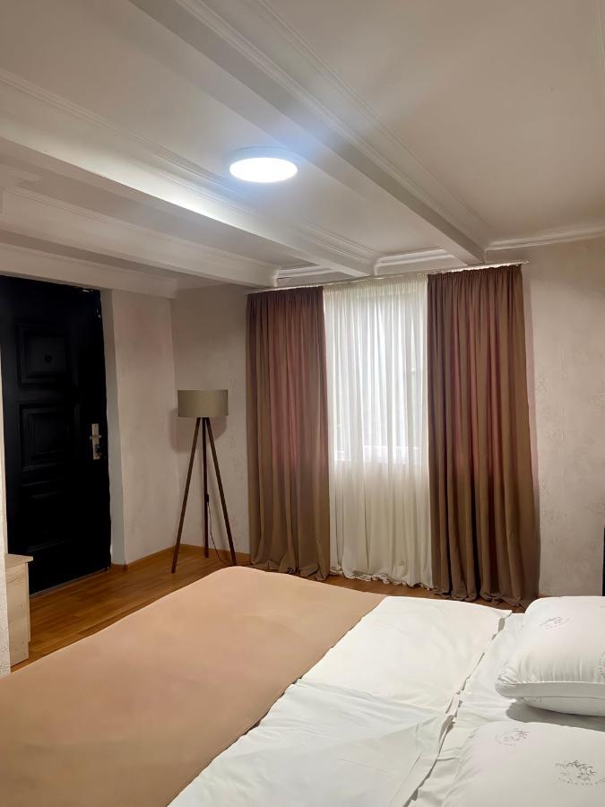 Hotel Doko Martvili Eksteriør billede
